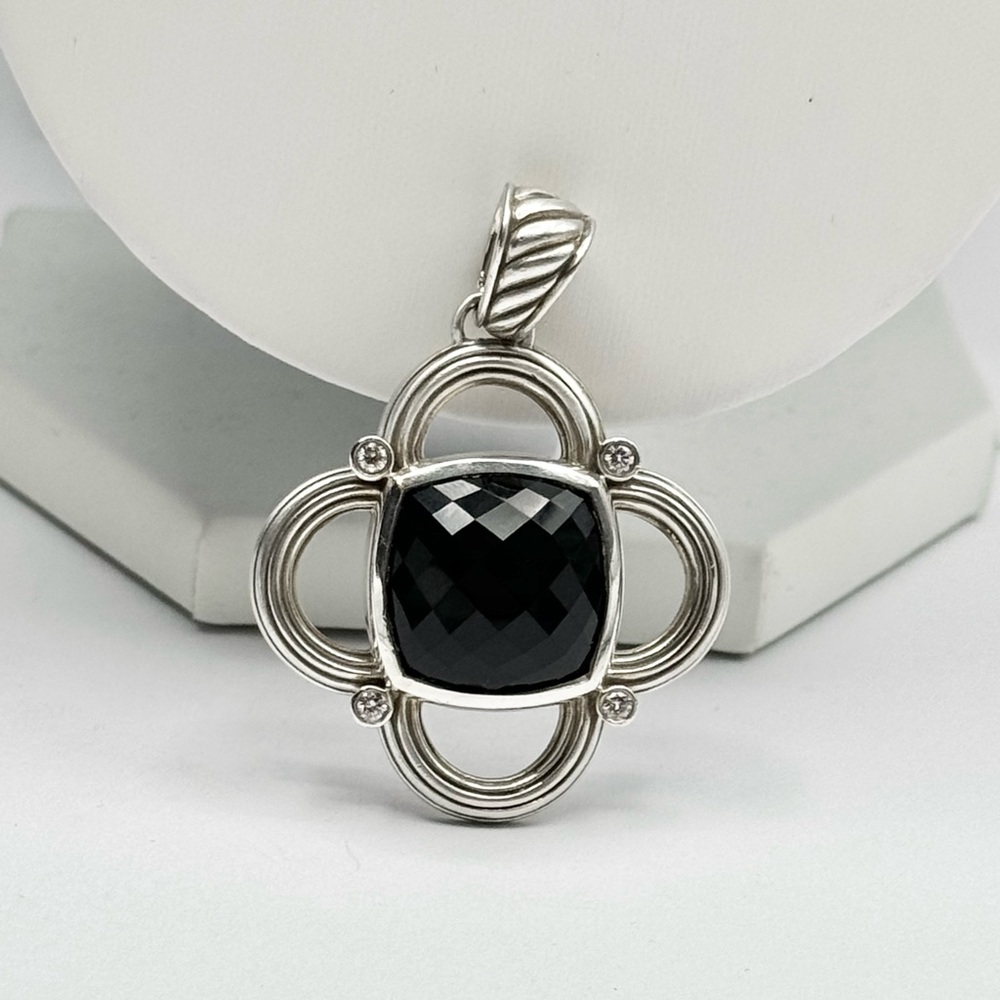 David Yurman Large Renaissance Black Onyx
Diamond Pendant - Picture 6 of 7